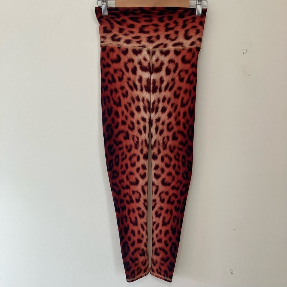 Niyama Sol Leggings Womens Sz. M Leopard Wild Thing Ankle Yoga Athleisure READ